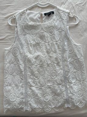 Banana Republic Lace Shell Tank top